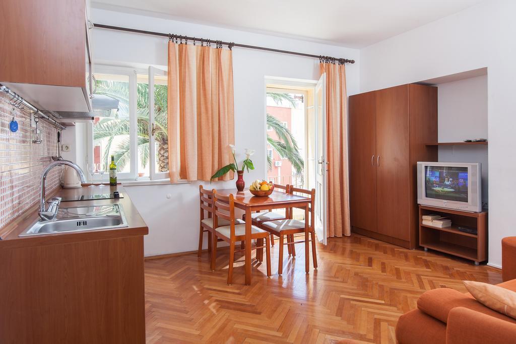 Apartments Potts Point Макарска Номер фото